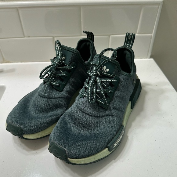 Adidas Originals NMD R1 Women’s 7 Linen Green Running Shoes Athletic Sneakers - Picture 6 of 12